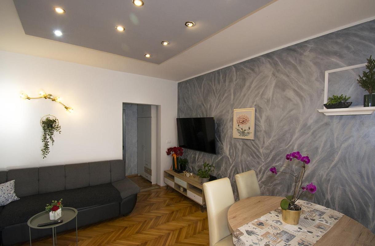 Apartment Edera, Near The Town In A Quiet Location 로비니 외부 사진