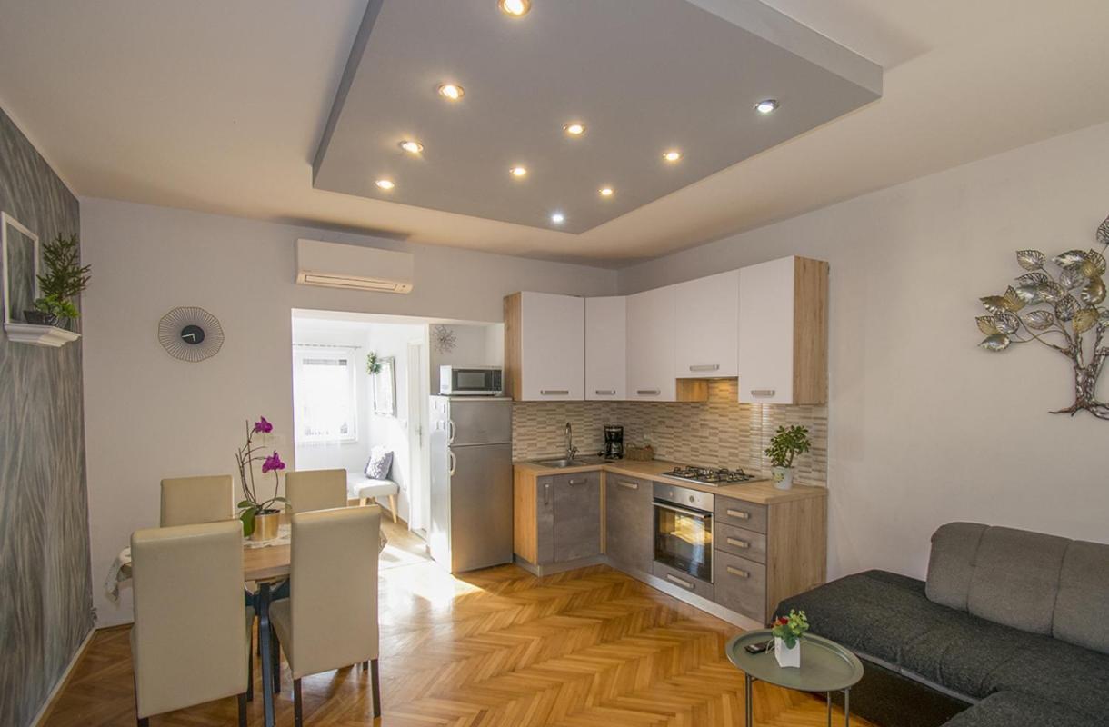 Apartment Edera, Near The Town In A Quiet Location 로비니 외부 사진